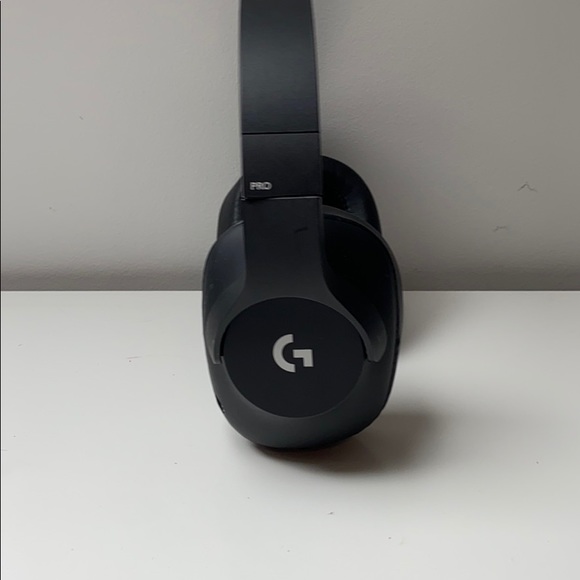 Logitech headset - Picture 2 of 3